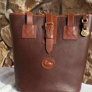 Dooney & Bourke bucket tote bag